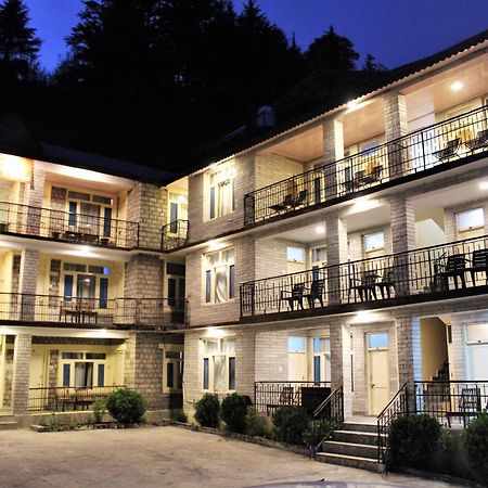 Hotel New Royal Manāli Екстериор снимка