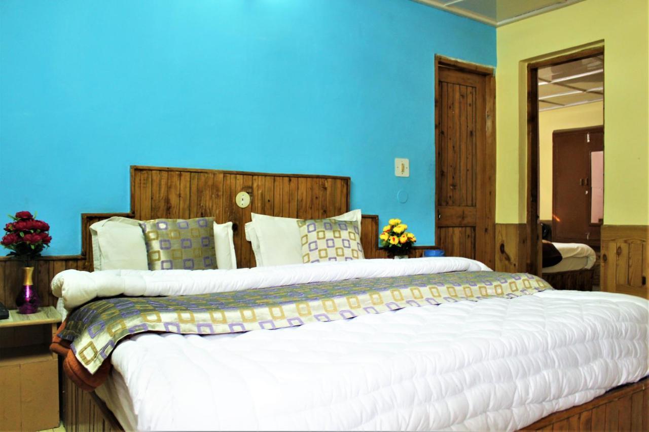 Hotel New Royal Manāli Екстериор снимка