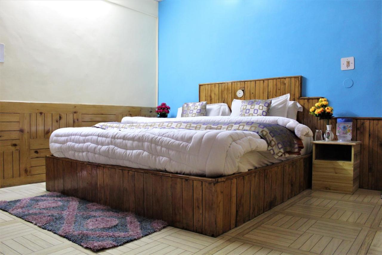 Hotel New Royal Manāli Екстериор снимка