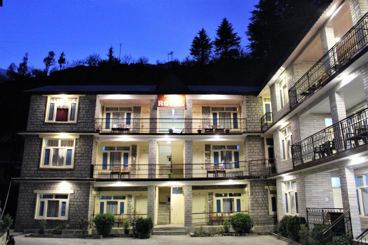 Hotel New Royal Manāli Екстериор снимка