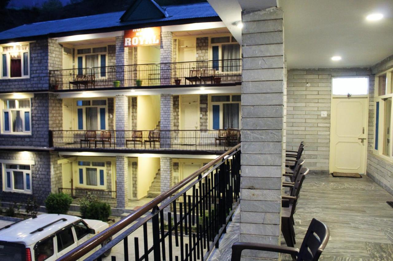 Hotel New Royal Manāli Екстериор снимка