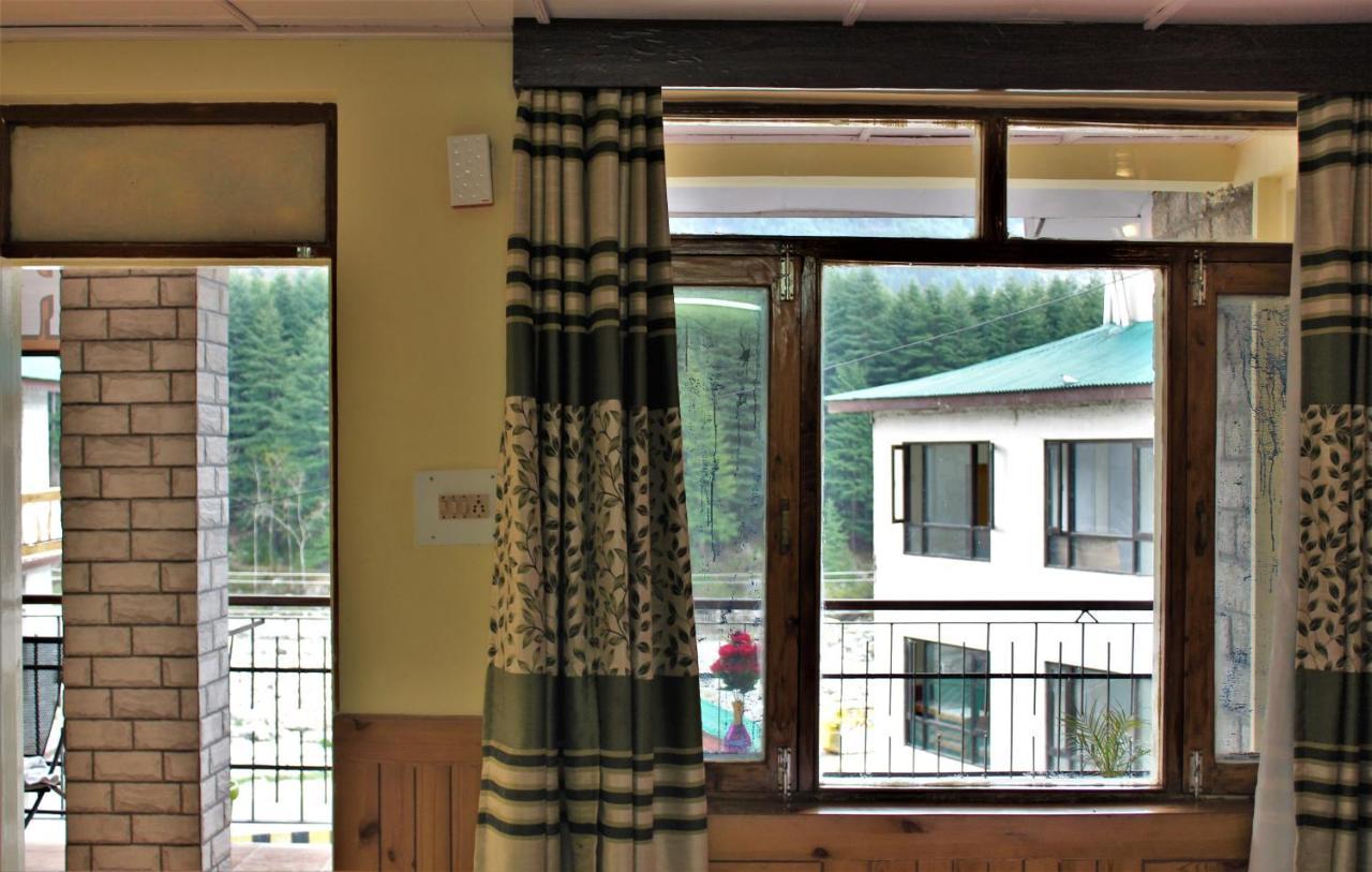 Hotel New Royal Manāli Екстериор снимка