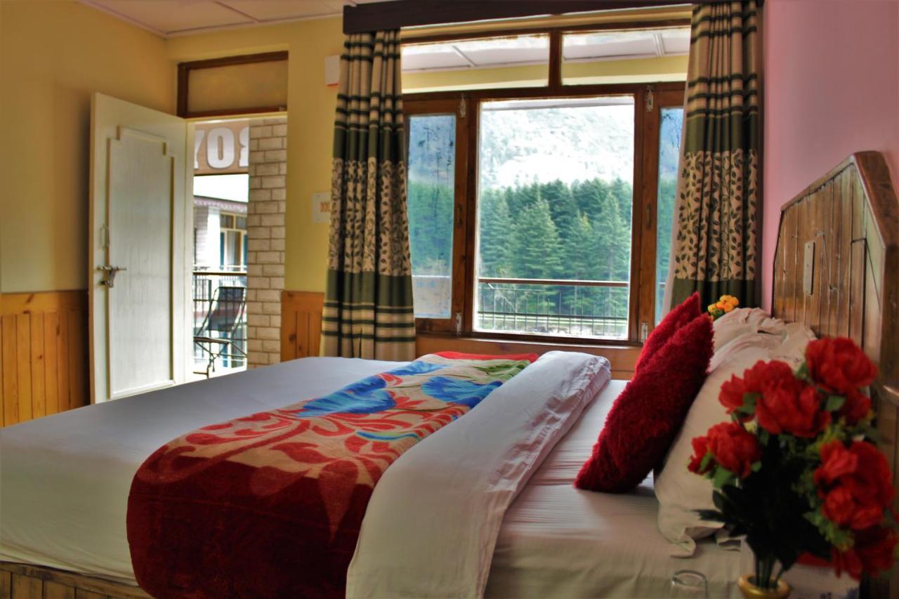 Hotel New Royal Manāli Екстериор снимка